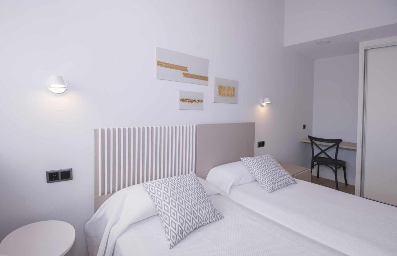 Adosadoduplex Marea Baja 3 Zona Playa Ideal Familias Parejas Y Amigos Llanes Eksteriør billede