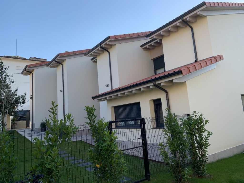 Adosadoduplex Marea Baja 3 Zona Playa Ideal Familias Parejas Y Amigos Llanes Eksteriør billede