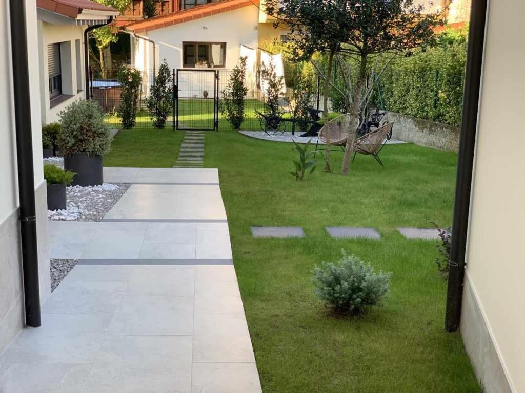 Adosadoduplex Marea Baja 3 Zona Playa Ideal Familias Parejas Y Amigos Llanes Eksteriør billede